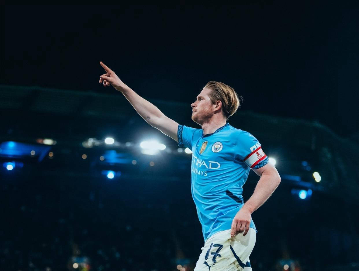 降薪225万镑！德布劳内接受替补角色，曼城续约1年，瓜帅不愿插手